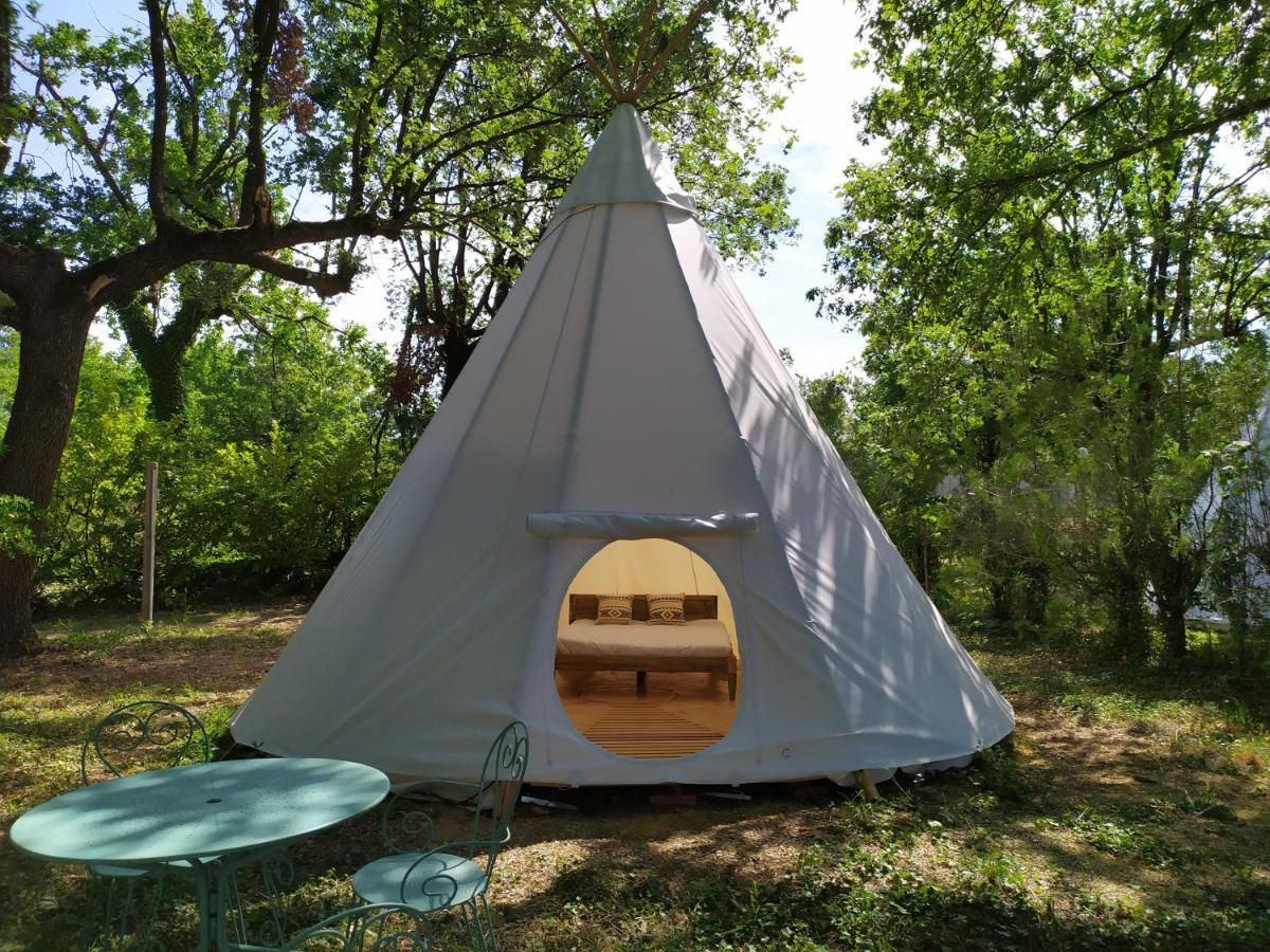 Camping Domaine De Senaud Albon Eksteriør bilde